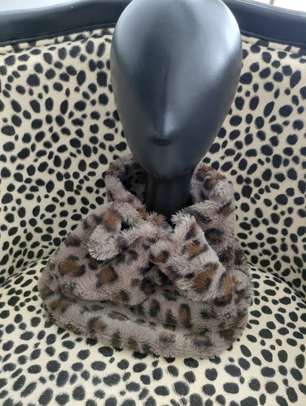 Faux Fur Leopard Print Infinity Scarf - Brown